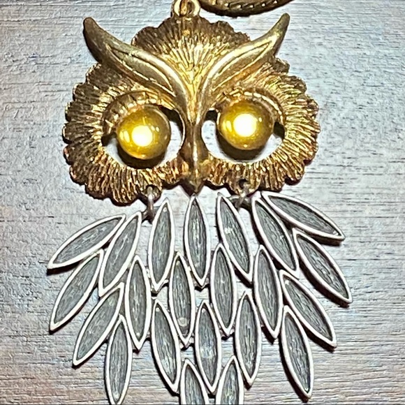 Vintage Large Mod Articulated Golden Silver Owl Pendant with Vintage Gold chain - Picture 4 of 8